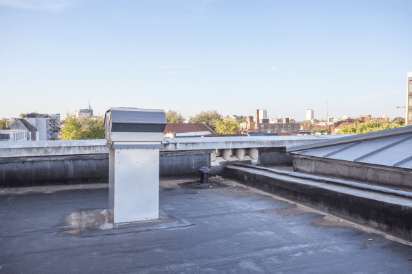 Commercial Roof 1 600